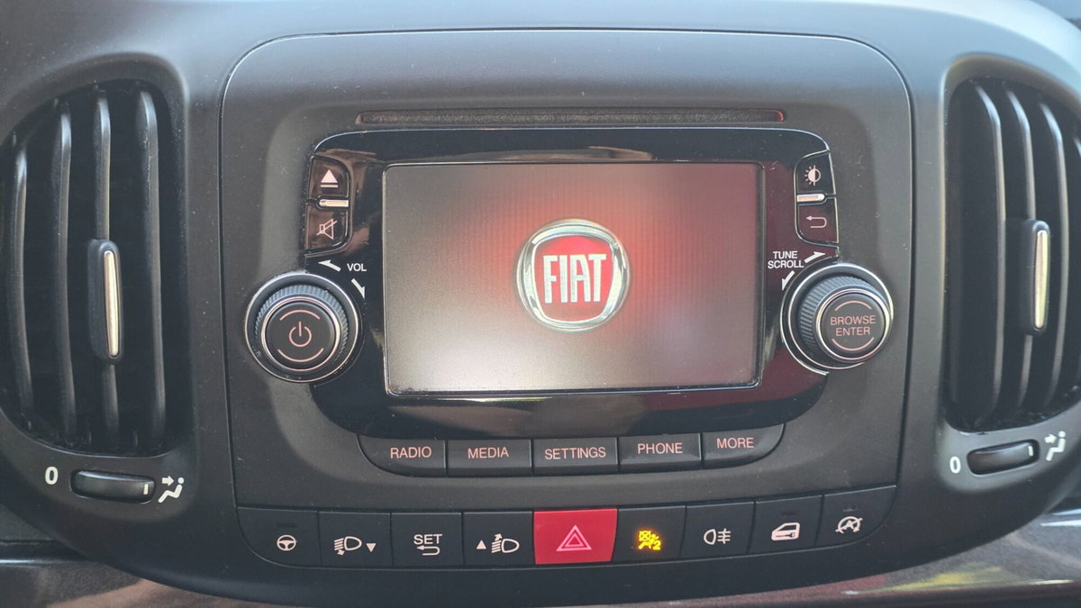 Fiat 500L 1.3 Multijet 85 CV Dualogic Lounge (17)