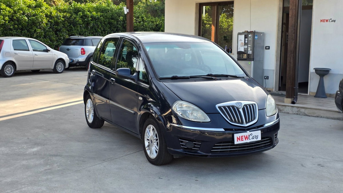 Lancia Musa 1.6 Multijet Oro