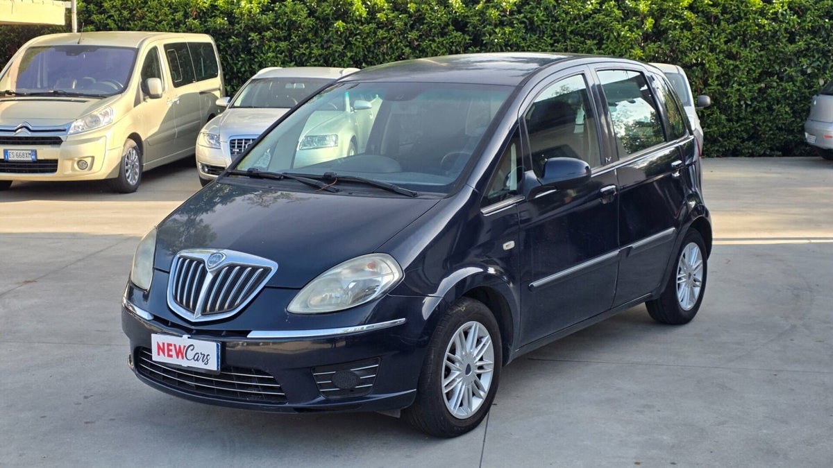 Lancia Musa 1.6 Multijet Oro (3)
