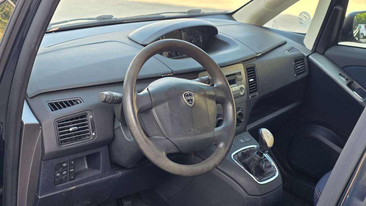 Lancia Musa 1.6 Multijet Oro (6)