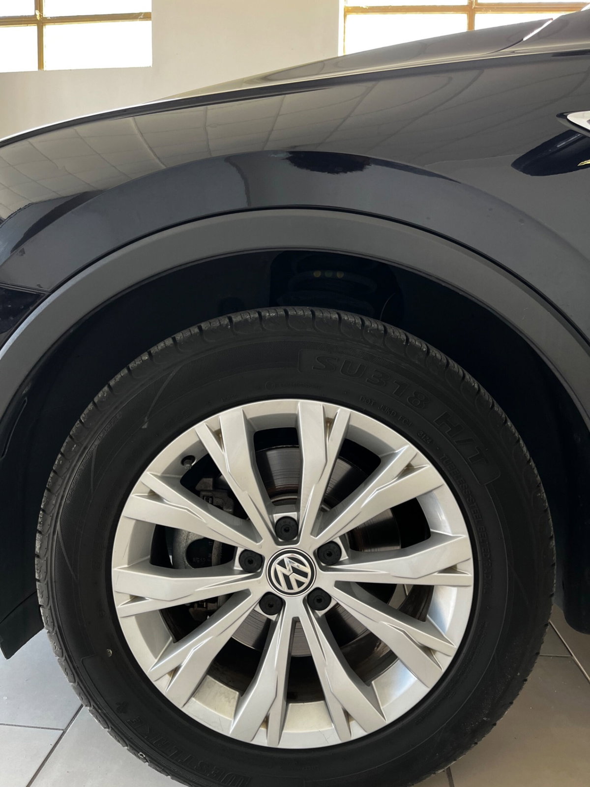 Volkswagen Tiguan 1.6 TDI SCR Business BlueMotion Technology (15)