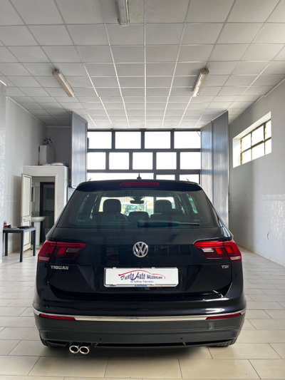 Volkswagen Tiguan 1.6 TDI SCR Business BlueMotion Technology (6)
