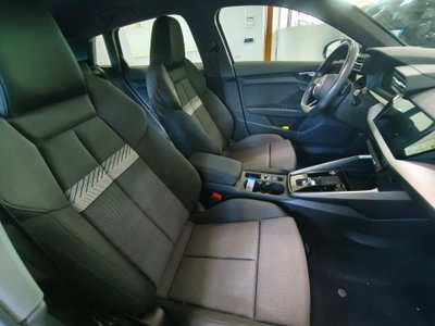 Audi A3 Sportback 35 TDI S tronic Business (14)