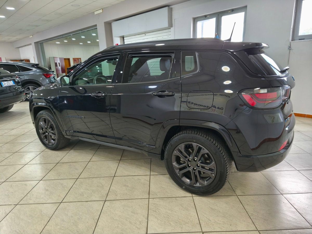 Jeep Compass 1.3 T4 190CV PHEV AT6 4xe Limited (5)