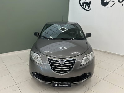 Lancia Ypsilon 1.3 MJT 16V 95 CV 5 porte S&S Gold (2)
