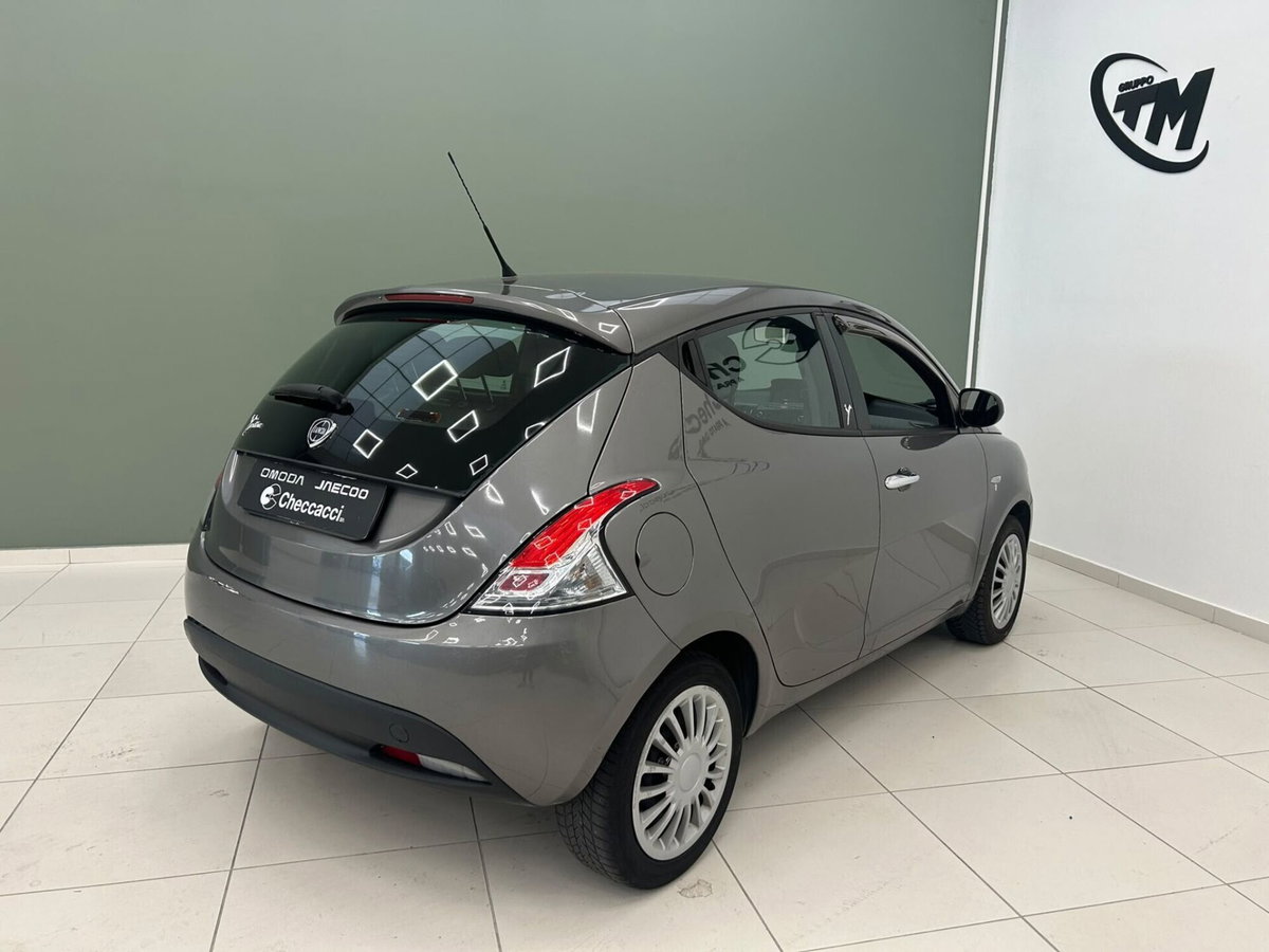 Lancia Ypsilon 1.3 MJT 16V 95 CV 5 porte S&S Gold (4)