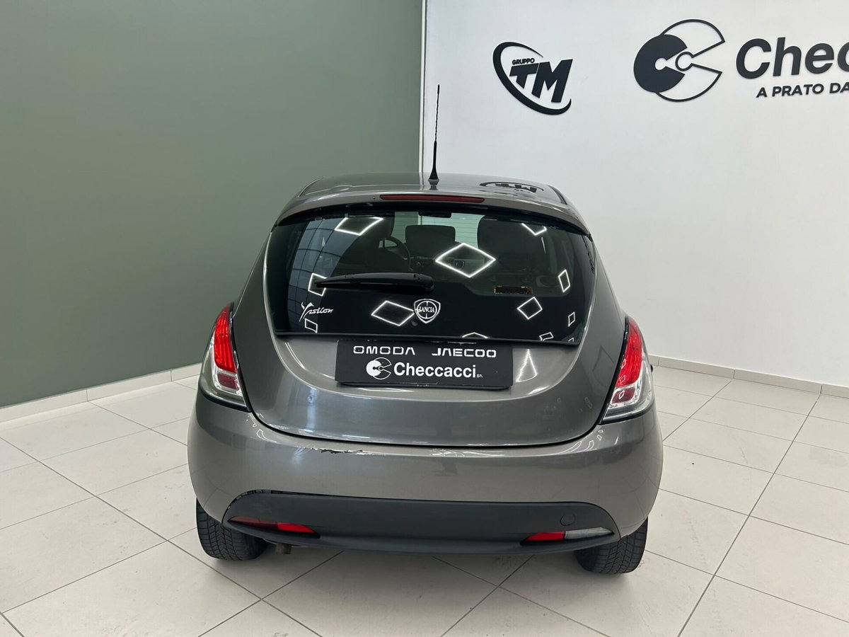 Lancia Ypsilon 1.3 MJT 16V 95 CV 5 porte S&S Gold (5)