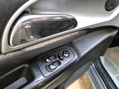 Lancia Ypsilon 1.2 Argento (13)