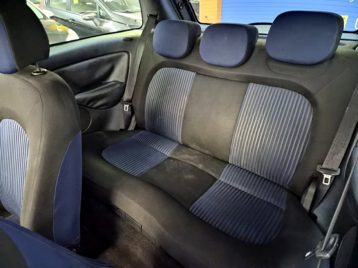 Lancia Ypsilon 1.2 Argento (16)