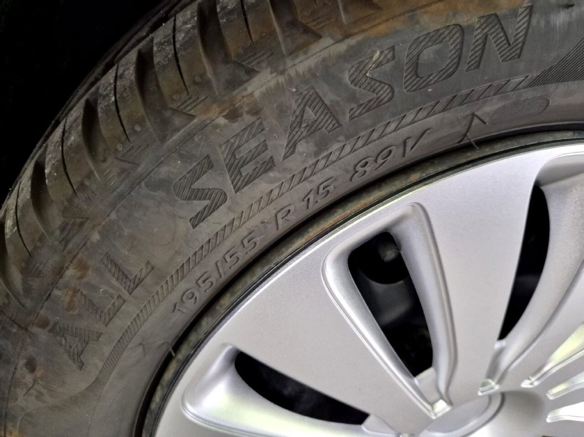 Lancia Ypsilon 1.2 Argento (18)