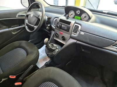 Lancia Ypsilon 1.2 Argento (7)