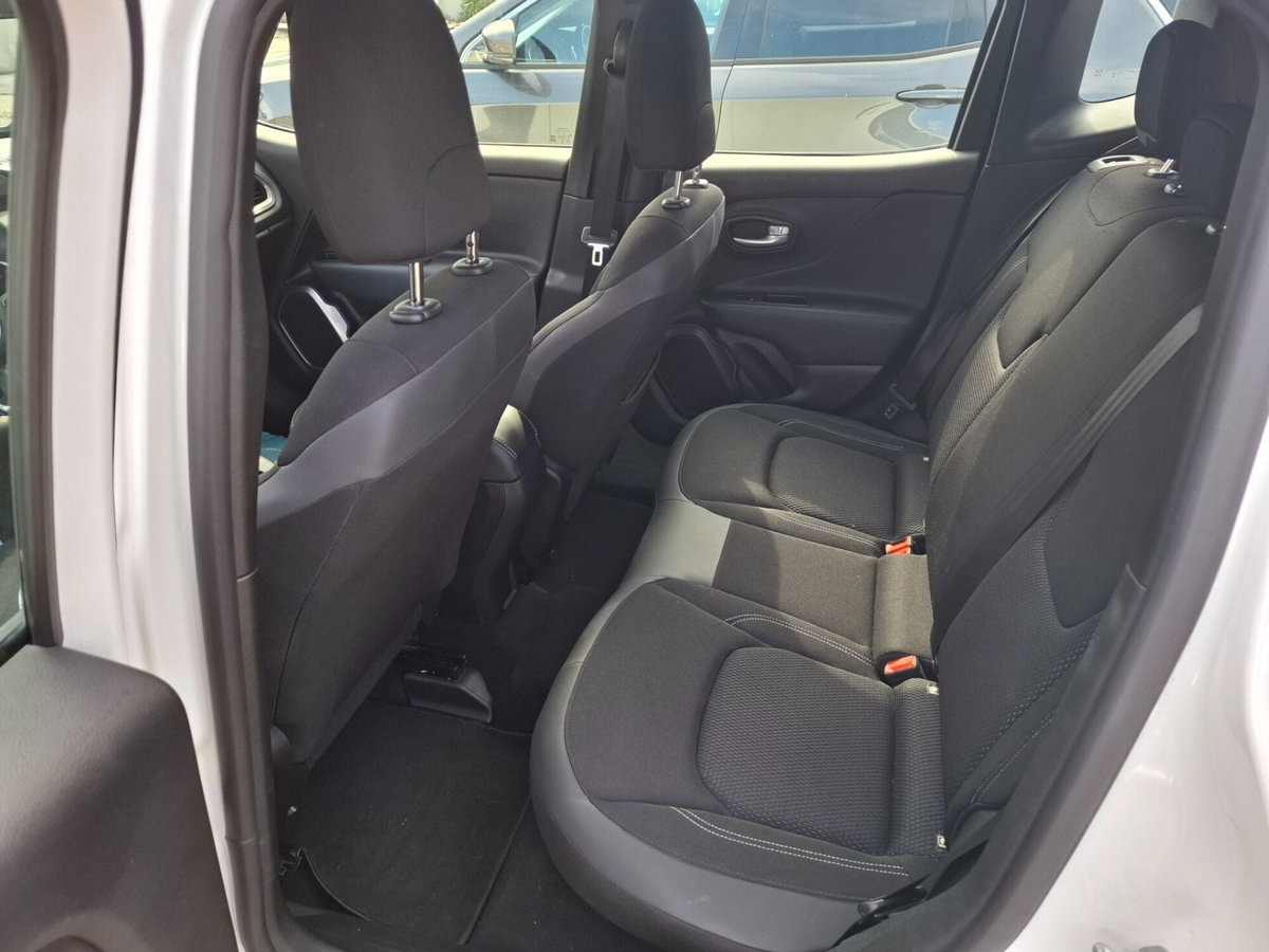 Jeep Renegade 1.6 Mjt 130 CV Longitude (4)