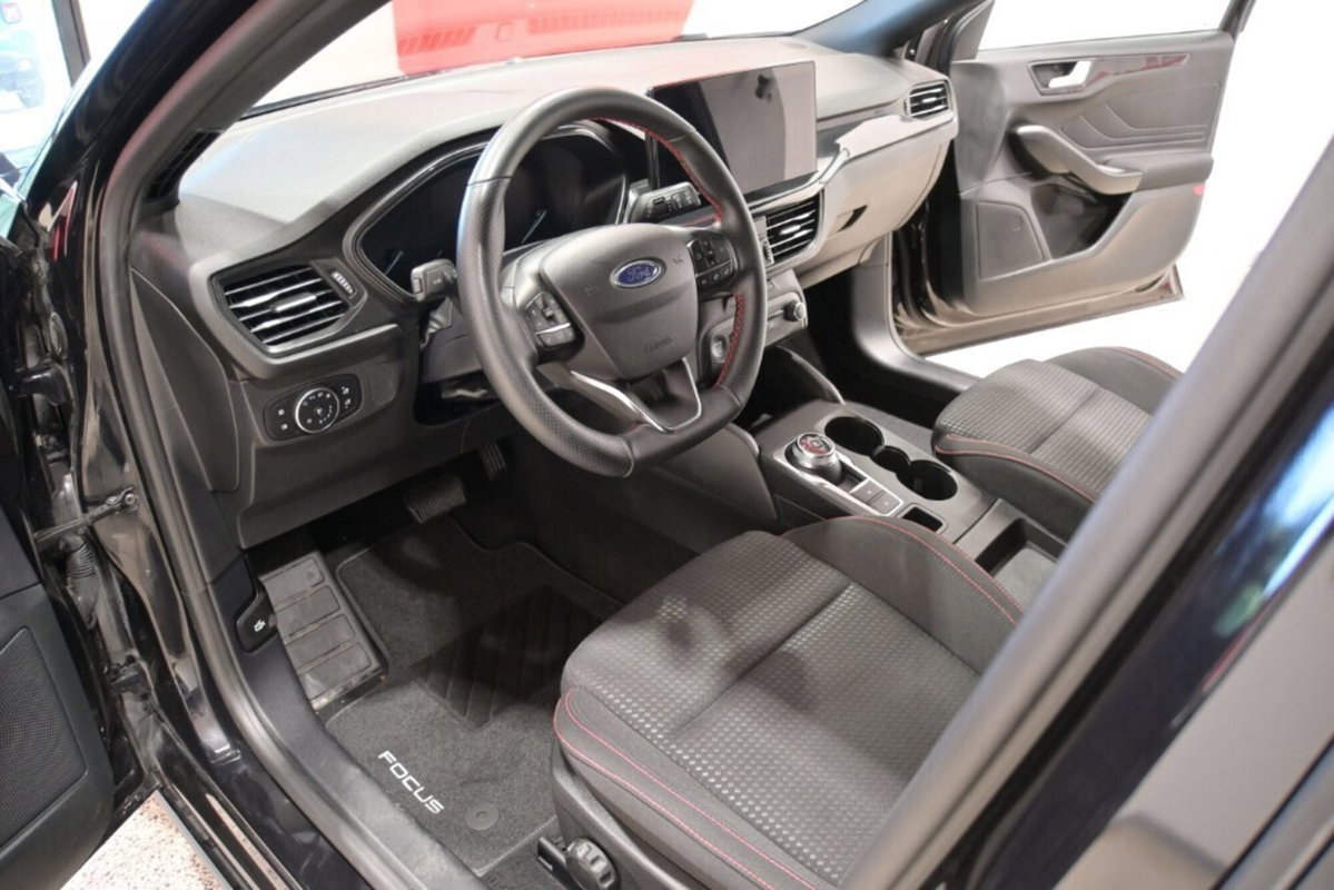 Ford Focus 1.5 EcoBlue 115 CV automatico 5p. ST-Line Style (12)