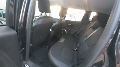 Jeep Renegade 1.6 Mjt 120 CV Limited (17)