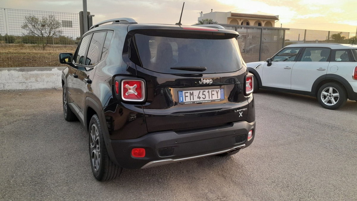 Jeep Renegade 1.6 Mjt 120 CV Limited (19)