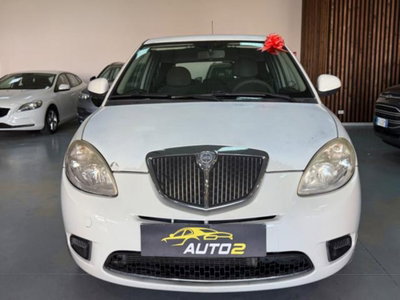 Lancia Ypsilon 1.3 MJT 75 CV Diva (3)