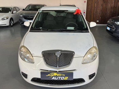 Lancia Ypsilon 1.3 MJT 75 CV Diva (4)