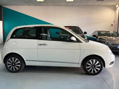 Lancia Ypsilon 1.3 MJT 75 CV Diva (7)