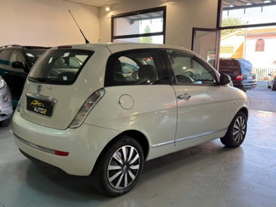 Lancia Ypsilon 1.3 MJT 75 CV Diva (8)