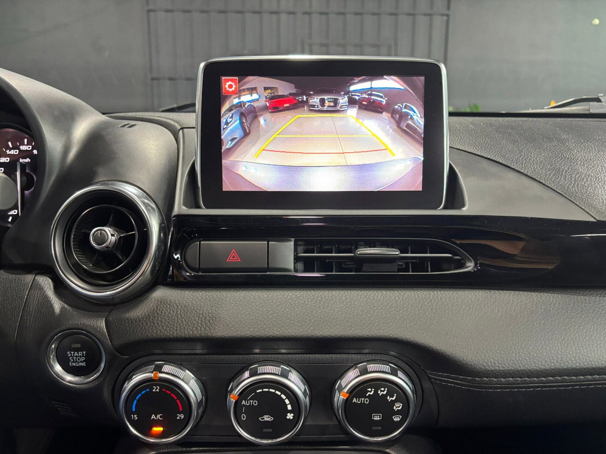 Fiat 124 spider 124 spider 1.4 MultiAir Lusso (11)