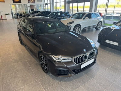 BMW Serie 5 520d xDrive Sport (2)