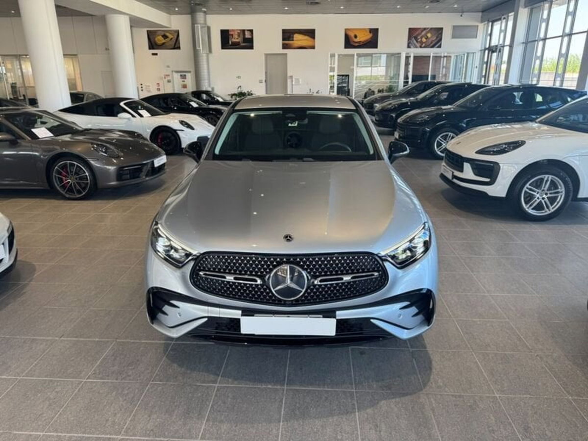 Mercedes-Benz GLC Coupé 220 d AMG Line Premium 4matic auto (2)