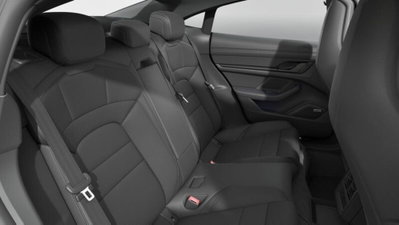 Porsche Taycan 4 Black Edition (10)