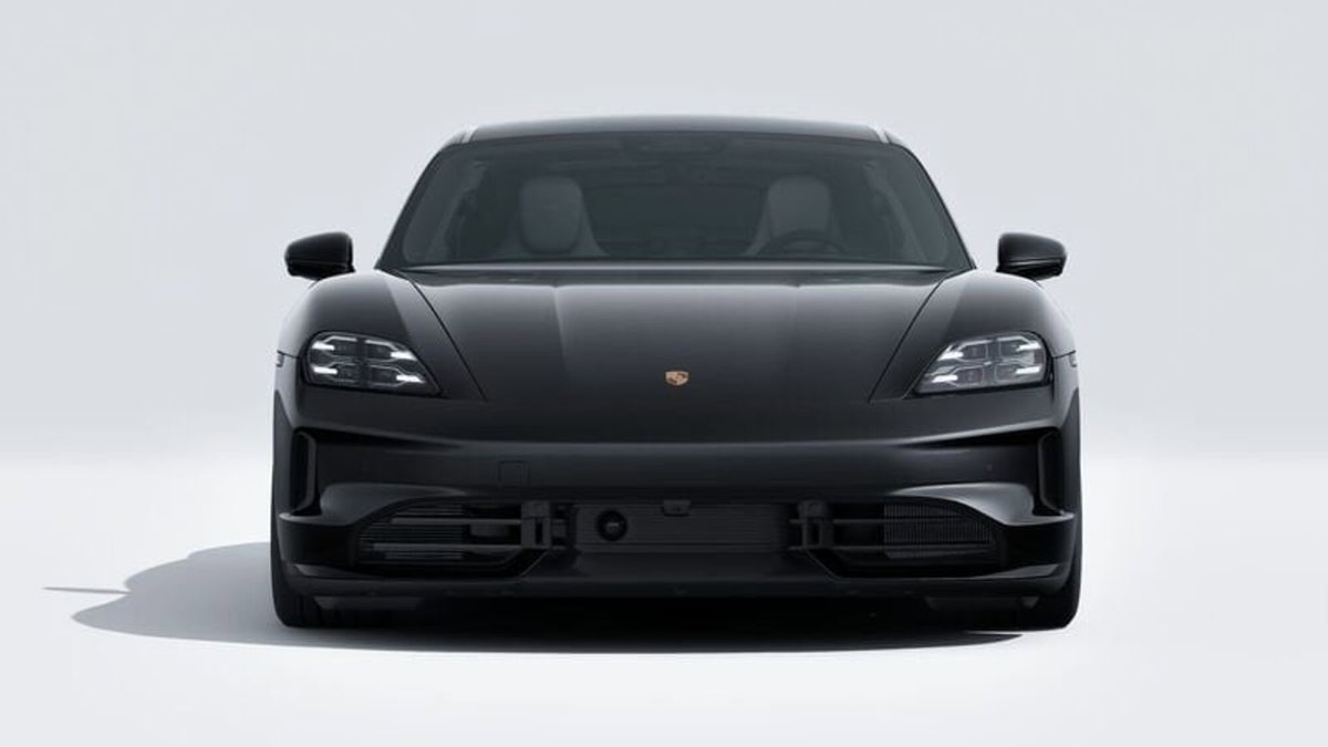 Porsche Taycan 4 Black Edition (6)
