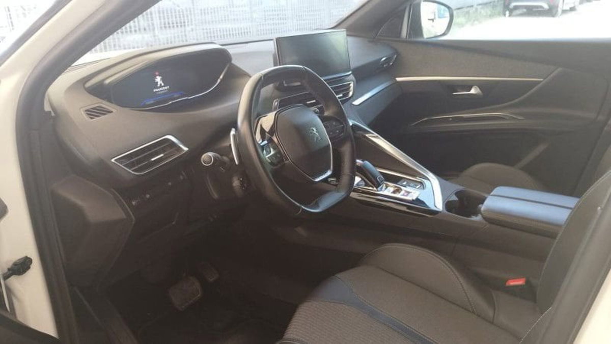 Peugeot 3008 BlueHDi 130 S&S EAT8 Allure Pack (3)
