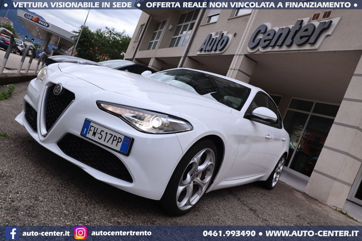 Alfa Romeo Giulia 2.2 Turbodiesel 160 CV AT8 Super (8)