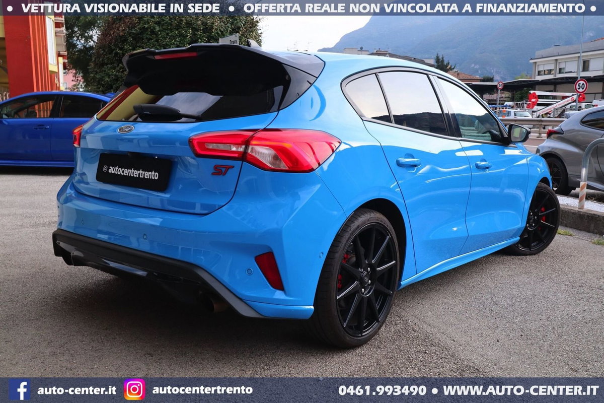 Ford Focus 2.3 ecoboost ST 280cv (18)