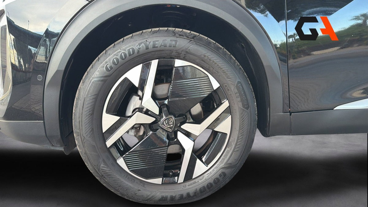 Peugeot 2008 1.2 turbo Allure 100cv (18)