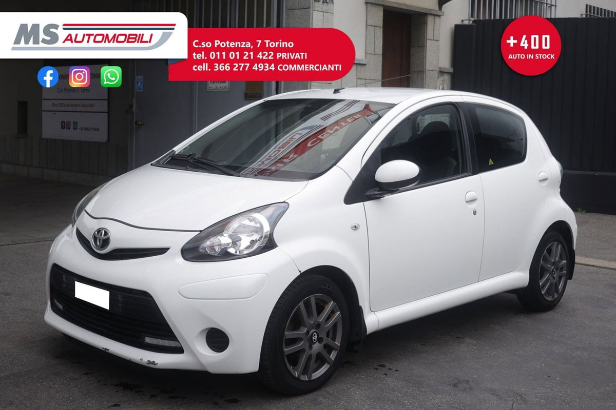 Toyota Aygo 1.0 12V VVT-i 5 porte Active Connect (11)
