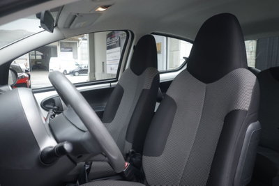 Toyota Aygo 1.0 12V VVT-i 5 porte Active Connect (16)