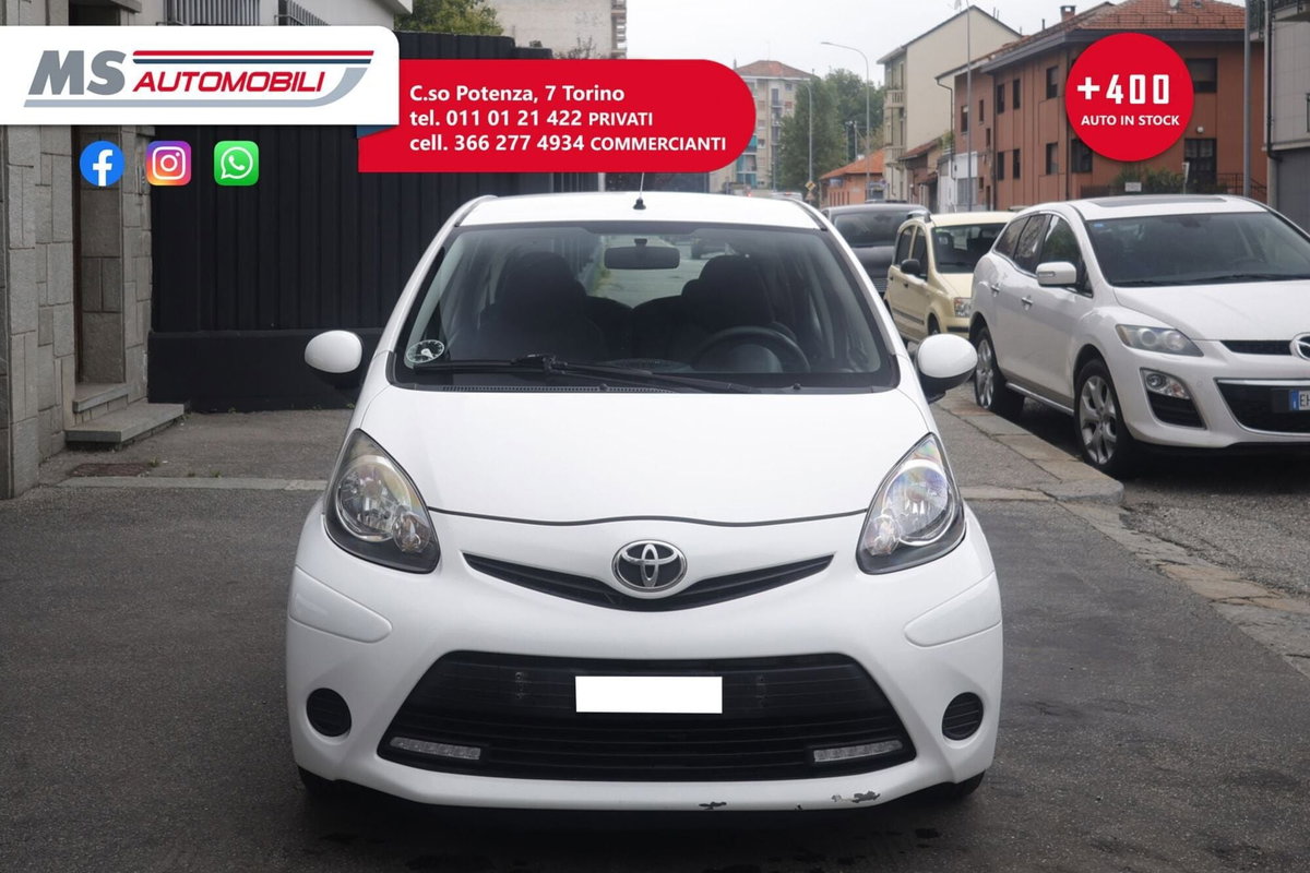 Toyota Aygo 1.0 12V VVT-i 5 porte Active Connect (9)