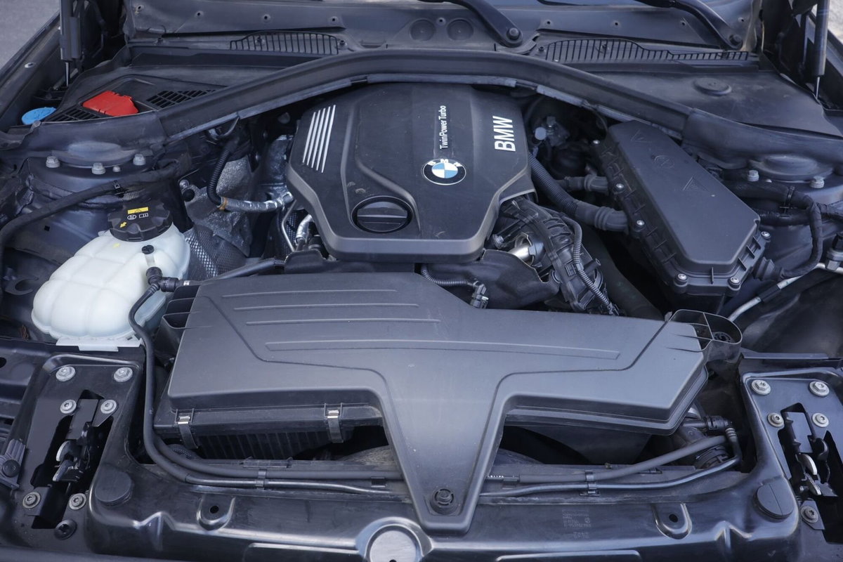 BMW Serie 1 5p. 118d 5p. Business (19)