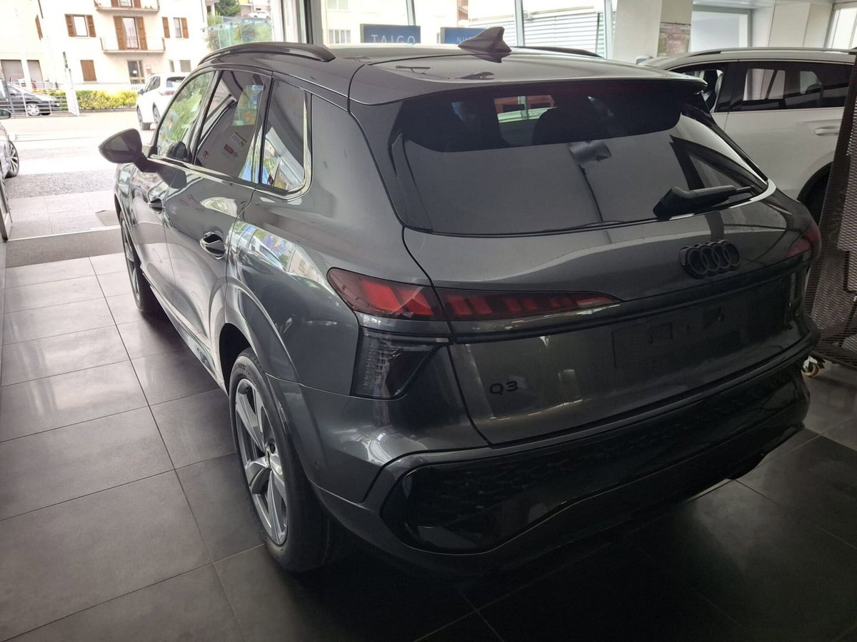 Audi Q3 Sportback 2.0 tfsi S line edition quattro 204cv s-tronic (3)