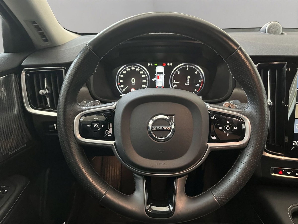 Volvo V90 Cross Country D4 AWD Geartronic (13)