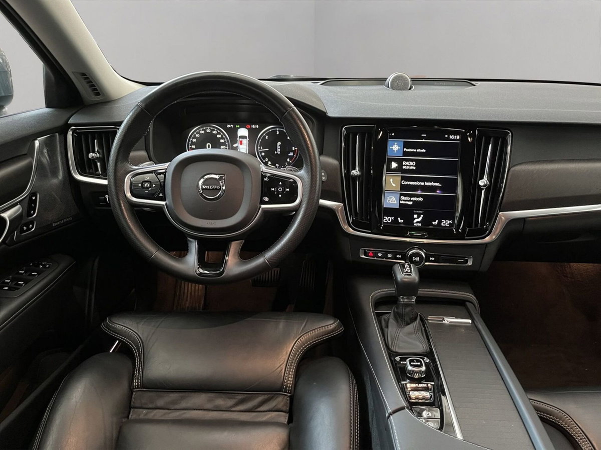 Volvo V90 Cross Country D4 AWD Geartronic (15)