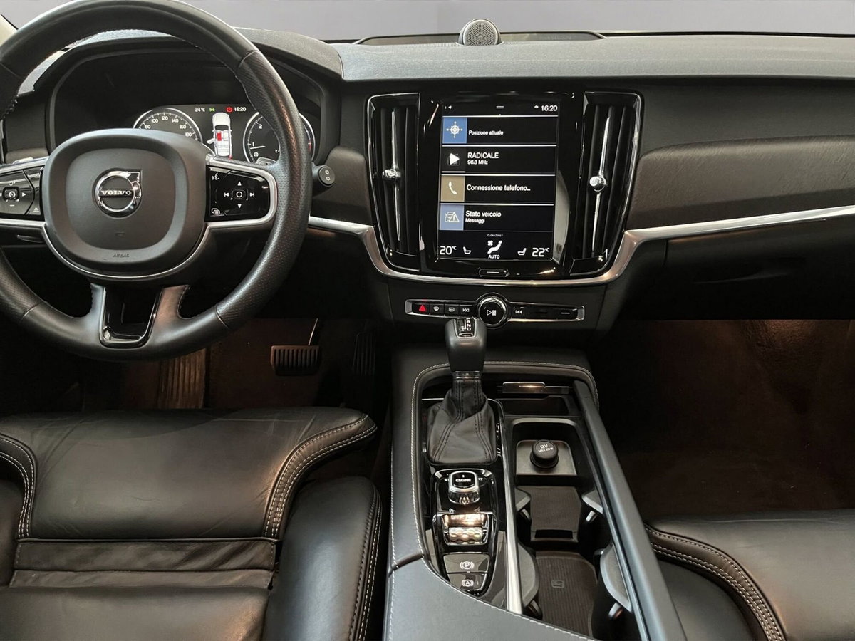 Volvo V90 Cross Country D4 AWD Geartronic (16)