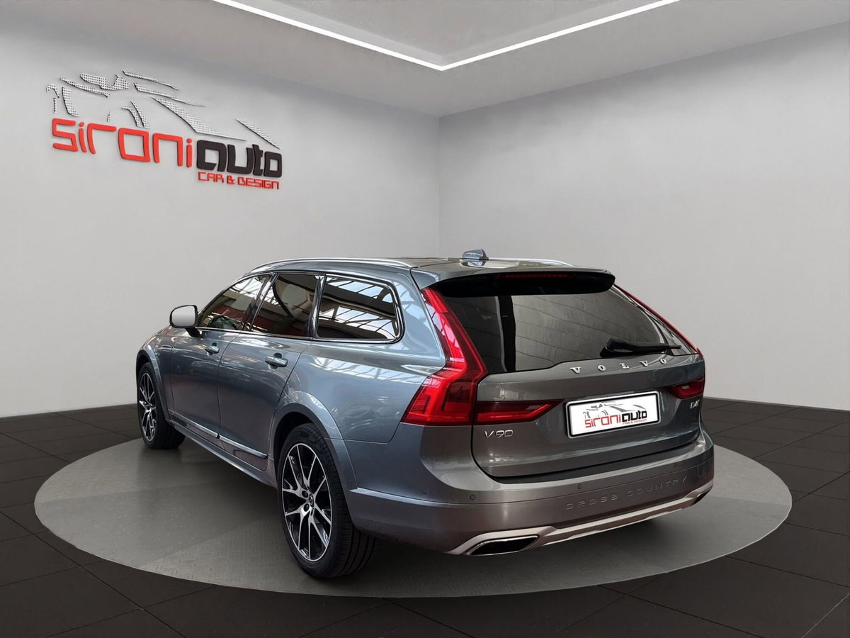 Volvo V90 Cross Country D4 AWD Geartronic (5)
