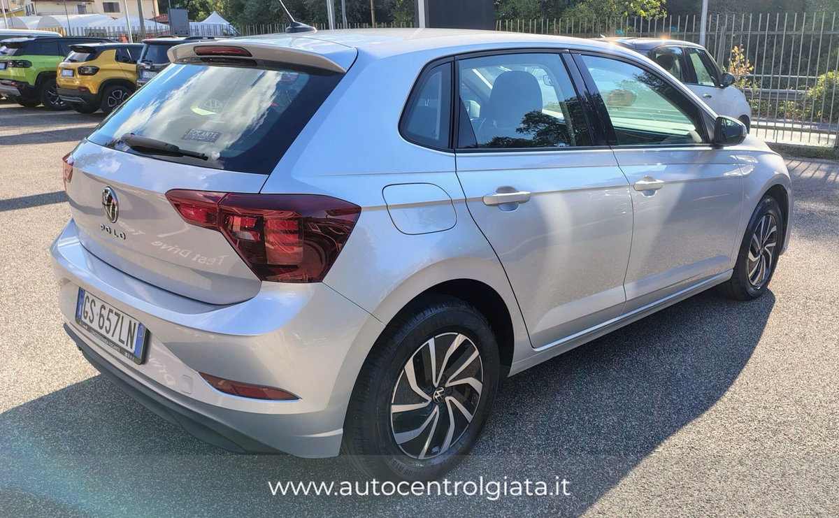 Volkswagen Polo 1.0 tsi Life 95cv (8)