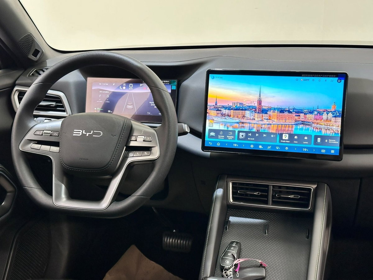 Byd Atto 2 DM-i 1.5 phev Active 165cv (6)