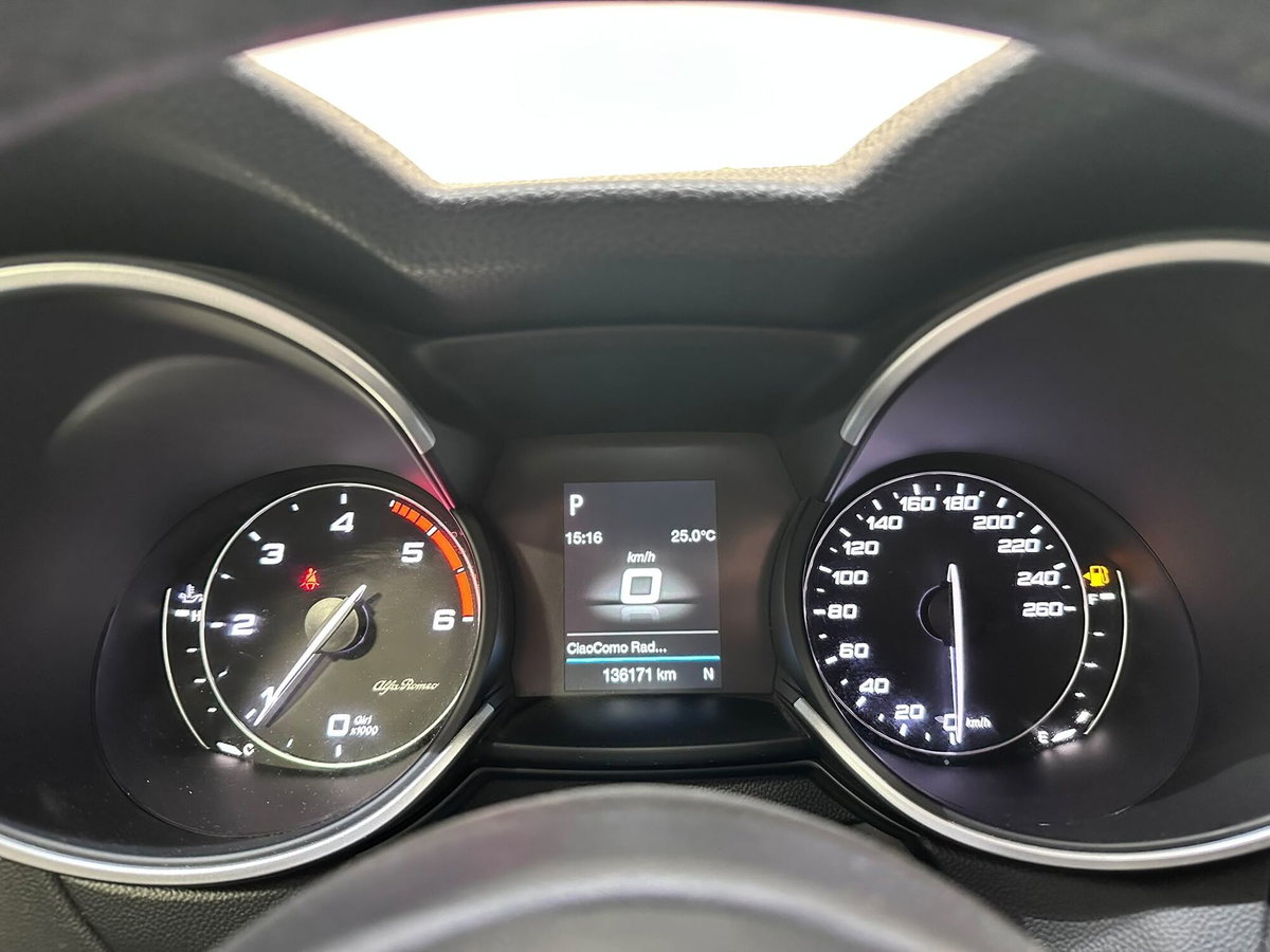 Alfa Romeo Stelvio Stelvio 2.2 Turbodiesel 160 CV AT8 RWD Super Business (6)