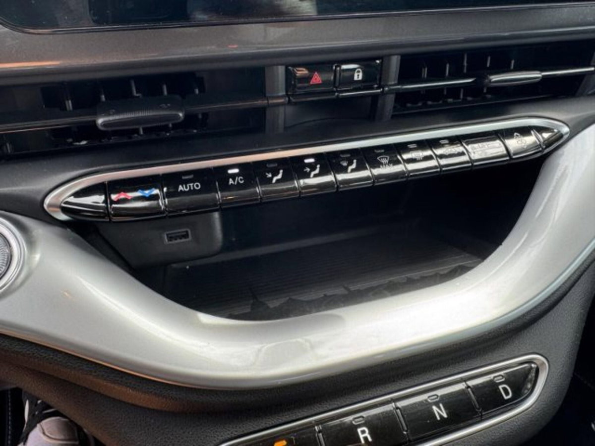 Fiat 500e Passion Berlina 42 kWh (14)
