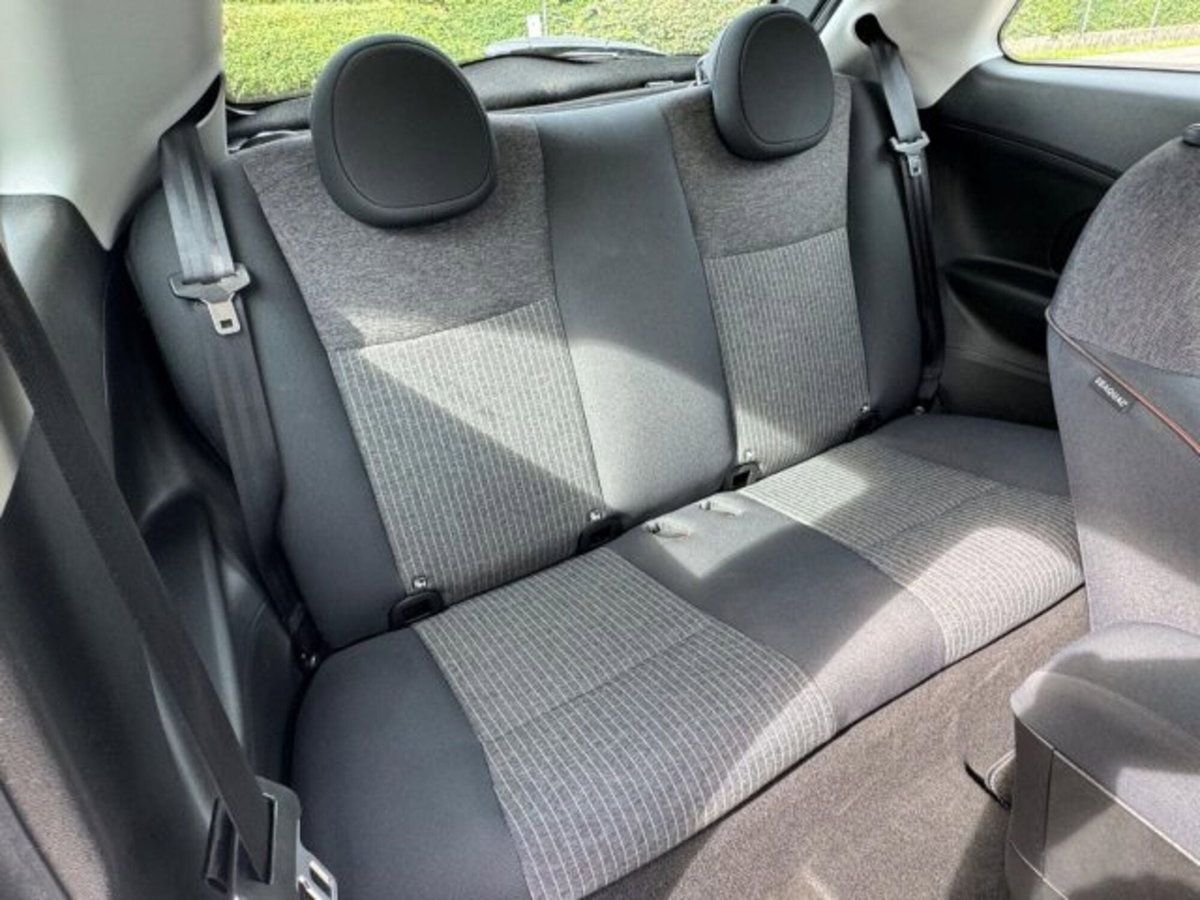 Fiat 500e Passion Berlina 42 kWh (19)