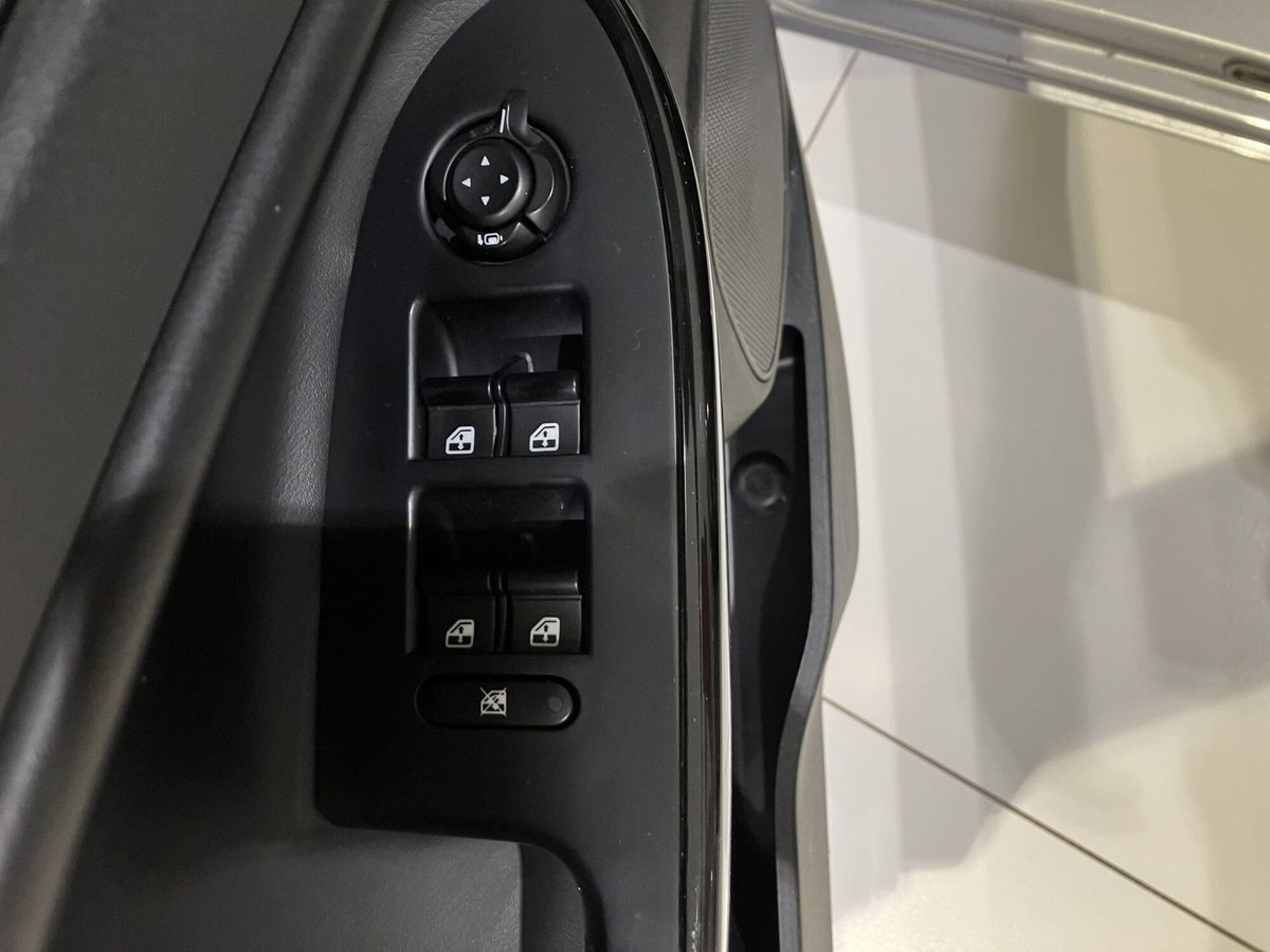 Alfa Romeo Giulietta 1.6 JTDm Business E5+ (10)