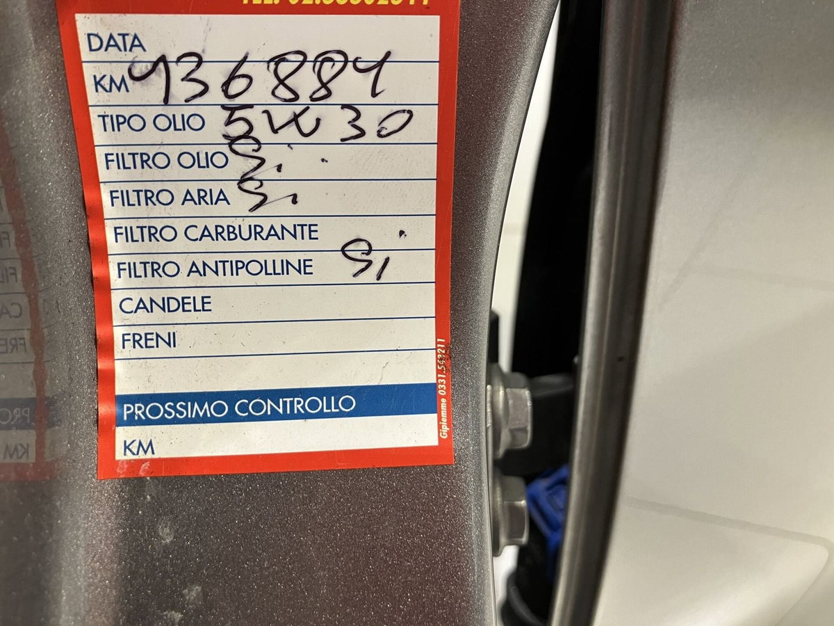 Alfa Romeo Giulietta 1.6 JTDm Business E5+ (17)