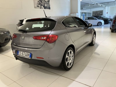 Alfa Romeo Giulietta 1.6 JTDm Business E5+ (5)