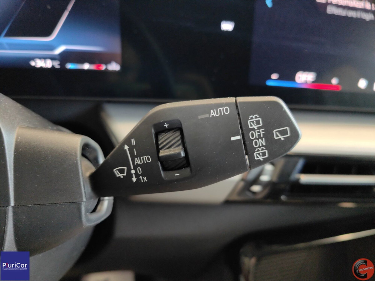 BMW X1 sdrive18i X-Line auto (18)